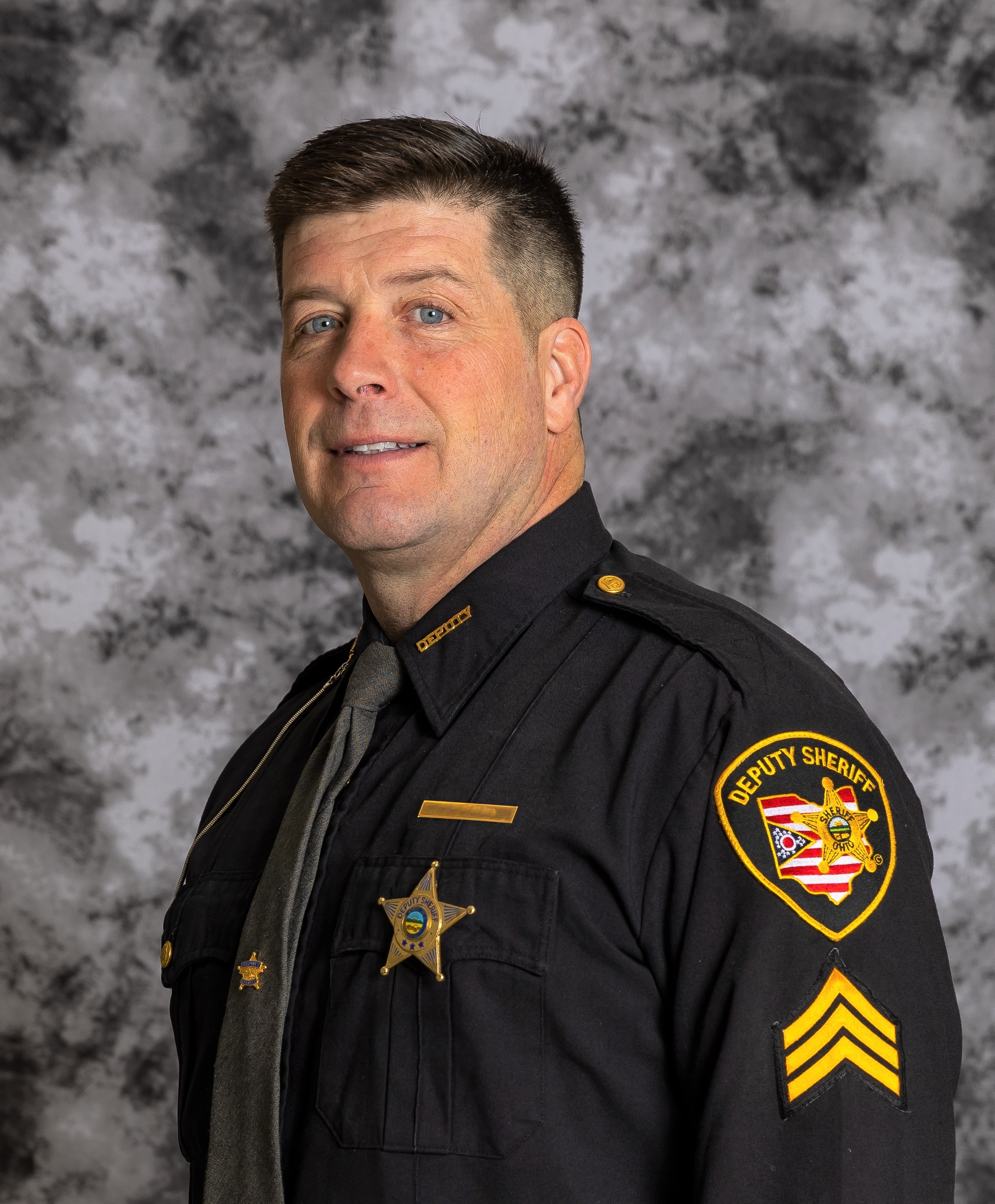 Darin Karbler bio